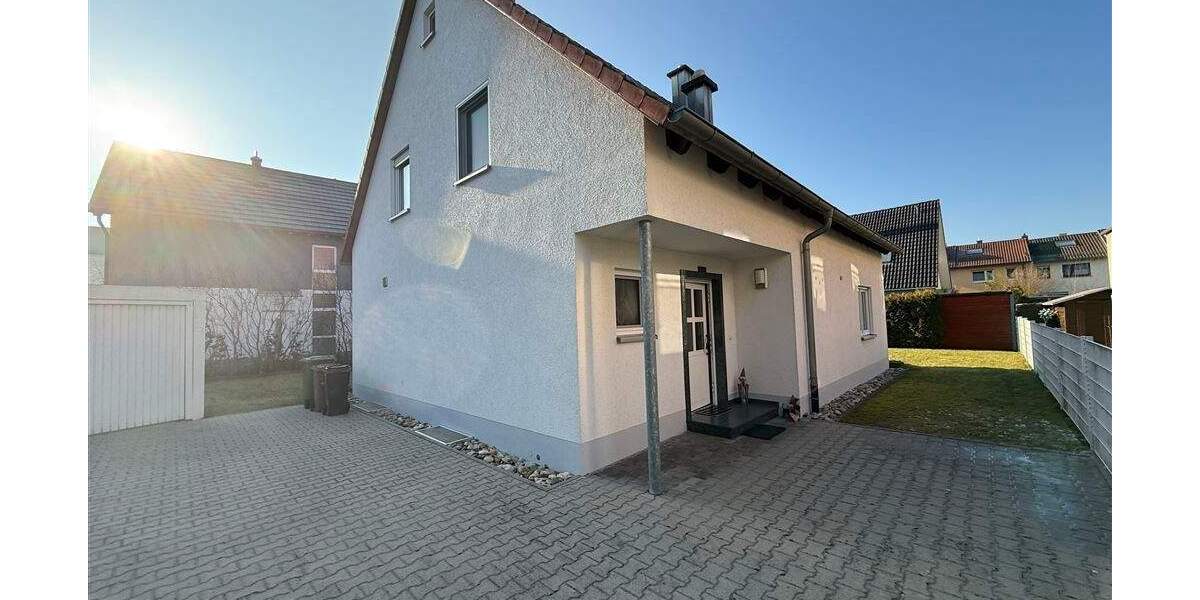Einfamilienhaus Schwaig b. Nürnberg Schwaig - 6 Zimmer, 160 m&sup2;, 869.000&euro; | Angebot:25141506