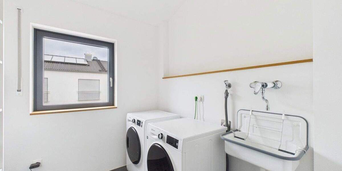 Einfamilienhaus Hilpoltstein - 5 Zimmer, 205 m&sup2;, 1.250.000&euro; | Angebot:25716289