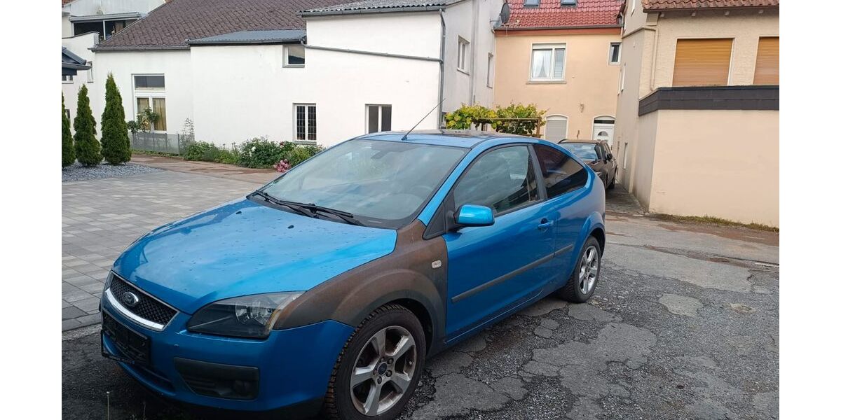 Ford Focus 186.000 km 2.499 &euro; Leopoldshöhe 33818