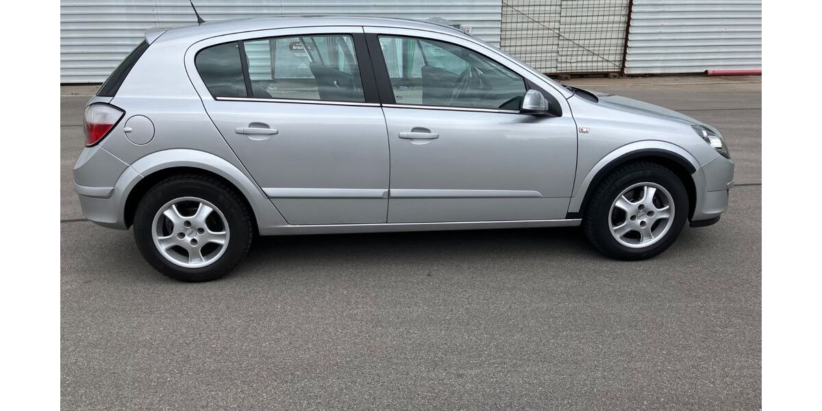 Opel Astra 176.638 km 1.999 &euro; Landsberg 86899