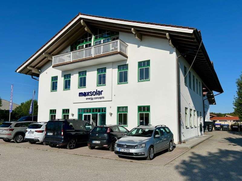 Büro in Grabenstätt 6.500 € 846 m²