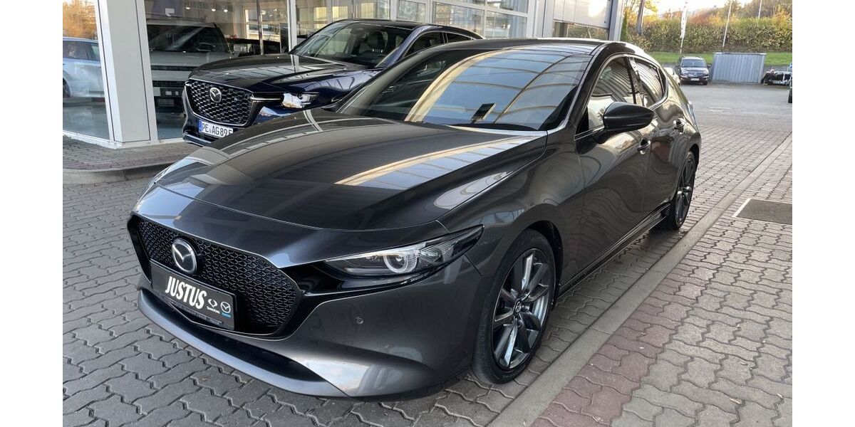 Mazda 3 108.603 km 17.990 &euro; Hildesheim 31137