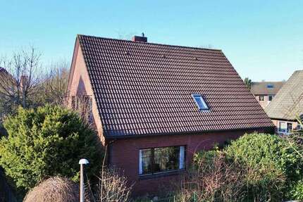 Haus Uelsen - 7 Zimmer, 149 m&sup2;, 295.000&euro; | Angebot:26006308