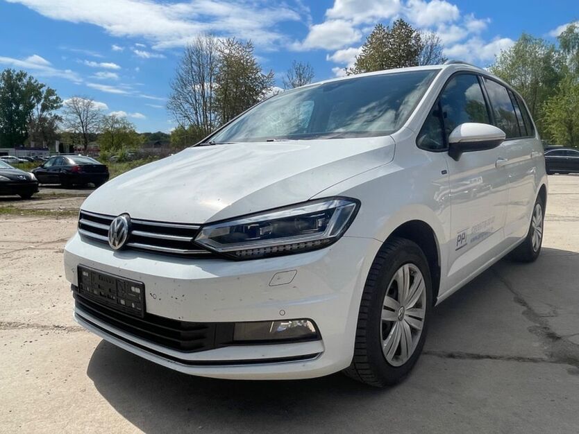 VW Touran 264.000 km 12.499 € Chemnitz 09114