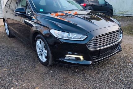 Ford Mondeo 93.000 km 11.500 &euro; Lübeck 23568