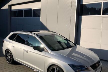 Seat Leon 144.000 km 16.500 &euro; Birkenhard 88447