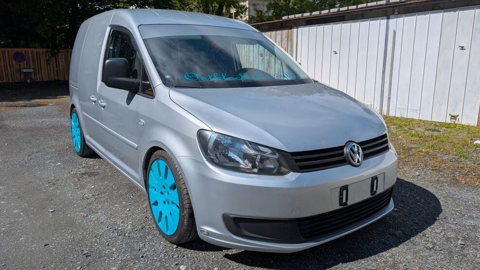 VW Caddy 152.000 km 13.500 € Plauen 08523
