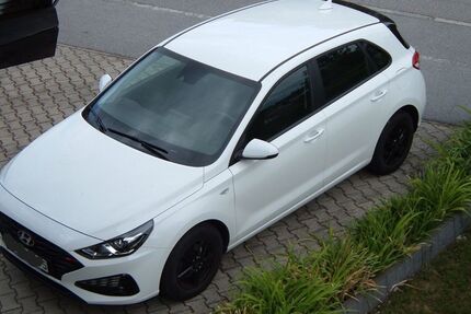Hyundai i30 29.500 km 16.400 &euro; Straßkirchen 94121