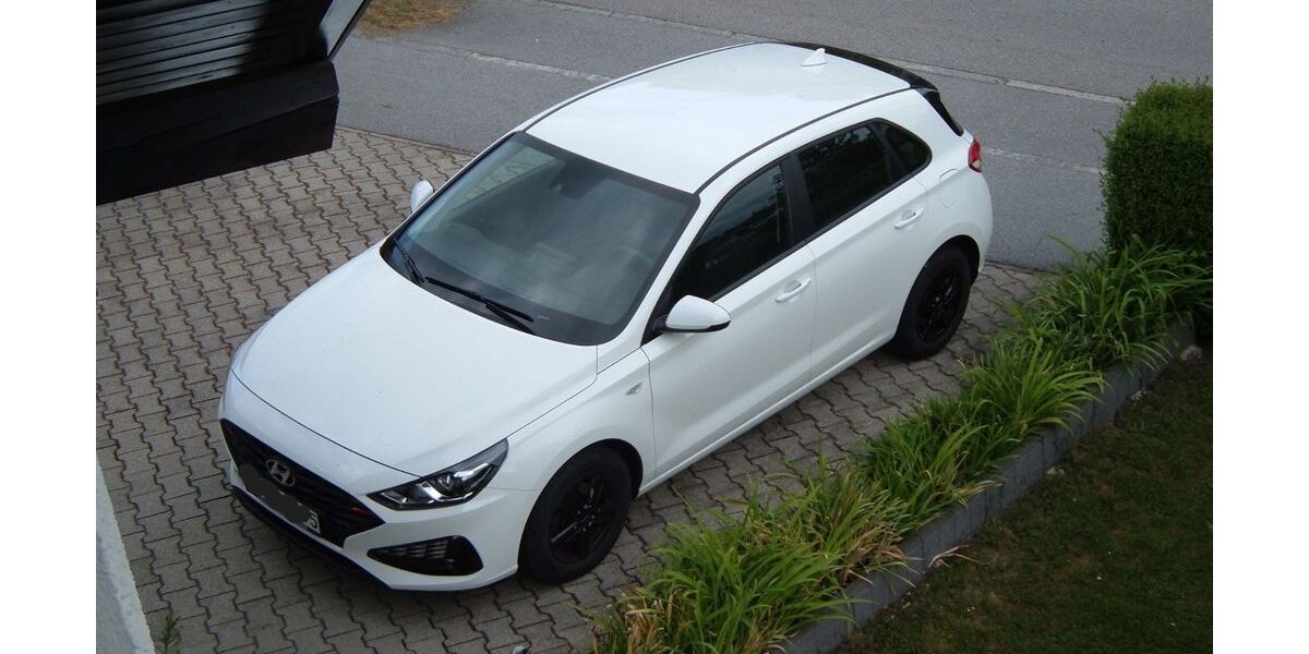 Hyundai i30 29.500 km 16.400 &euro; Straßkirchen 94121