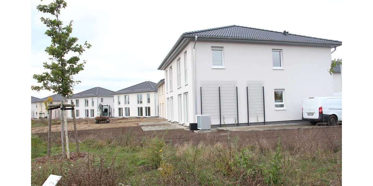 Haus zum Mieten in Schulzendorf 2.000 € 110 m² 4 zimmer