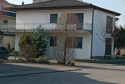 Haus Bickenbach - 3 Zimmer, 106 m&sup2;, 1.400&euro; | Angebot:25876517