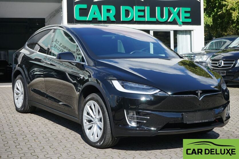 Tesla Model X 50.000 km 39.888 € Dortmund 44269