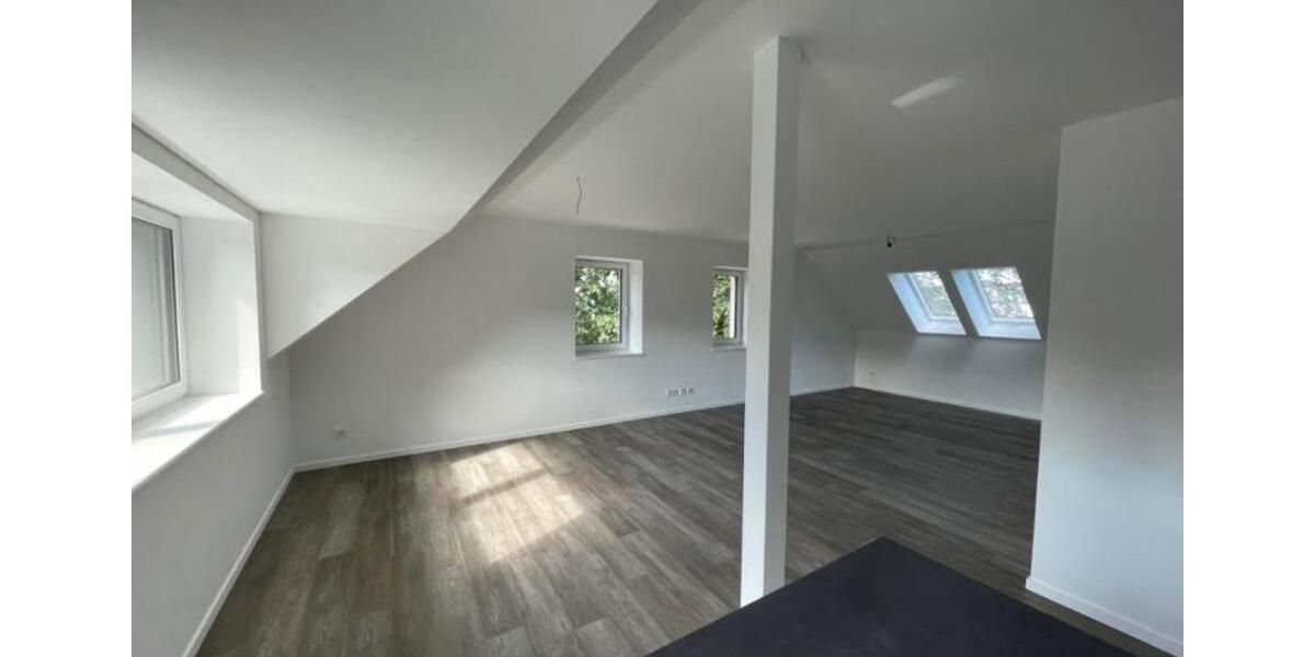 Dachgeschoßwohnung Tostedt - 2 Zimmer, 98 m&sup2;, 1.180&euro; | Angebot:25392869