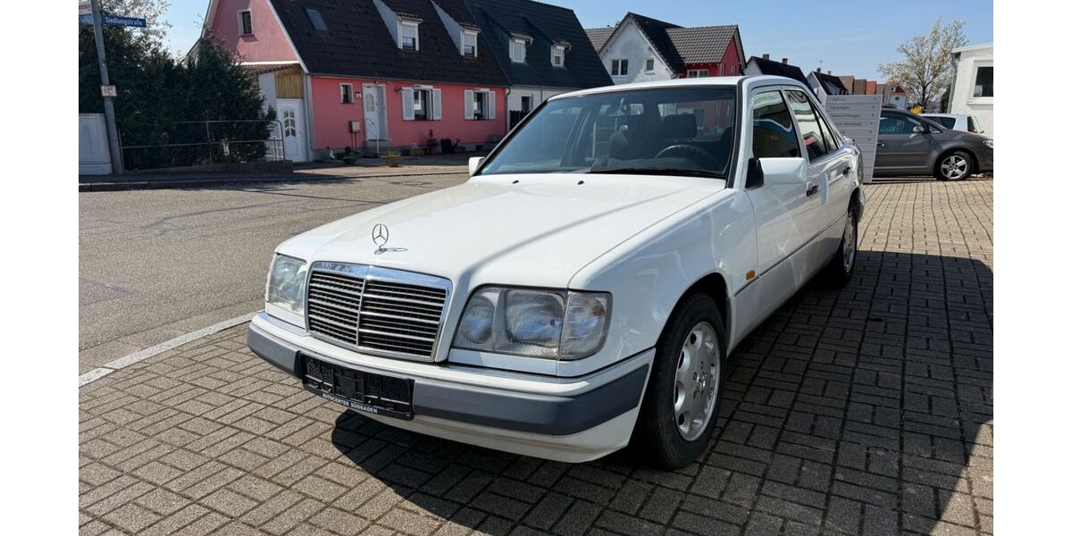 Mercedes-Benz E 200 99.000 km 9.900 &euro; Ringsheim 77975