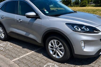 Ford Kuga 18.600 km 32.300 &euro; Wilhelmshaven 26386