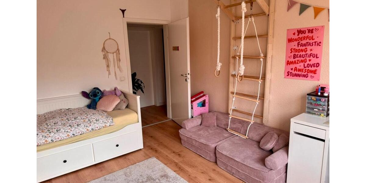 Freistehendes Zweifamilienhaus in ruhiger Lage! 7 zimmer