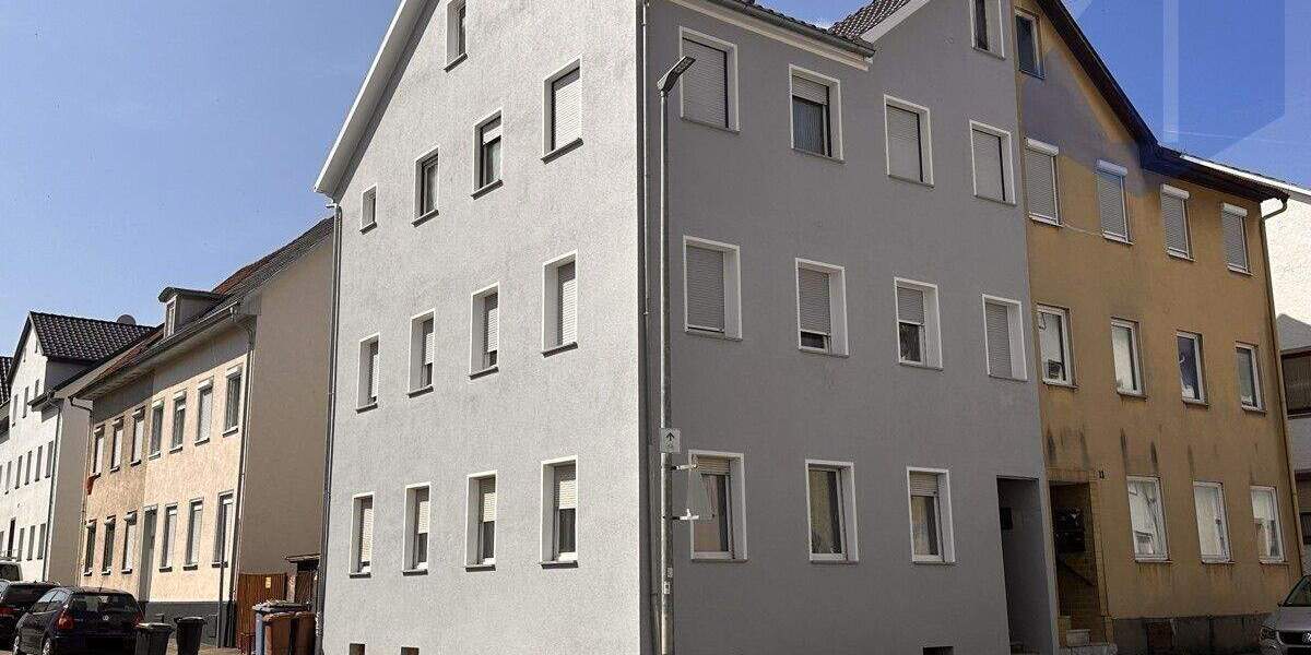 Mehrfamilienhaus in zentraler Lage von Tuttlingen - drei Wohneinheiten zu verkaufen 7 zimmer