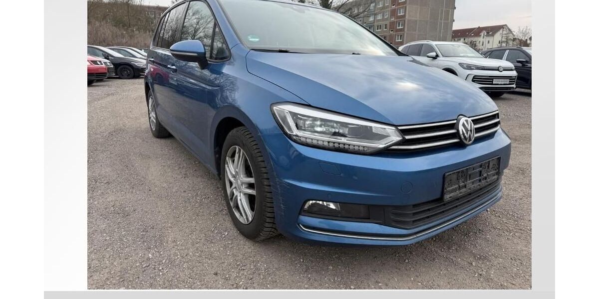 VW Touran 125.764 km 15.740 &euro; Dessau-Roßlau 06842