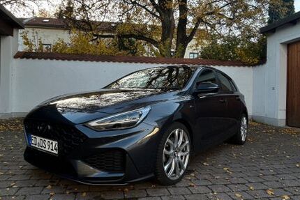 Hyundai i30 80.000 km 20.800 &euro; München 81927