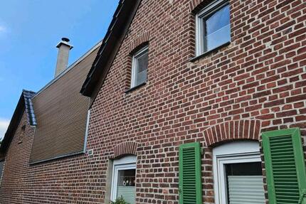 Haus Dormagen Broich - 6.5 Zimmer, 185 m&sup2;, 625.000&euro; | Angebot:25984269