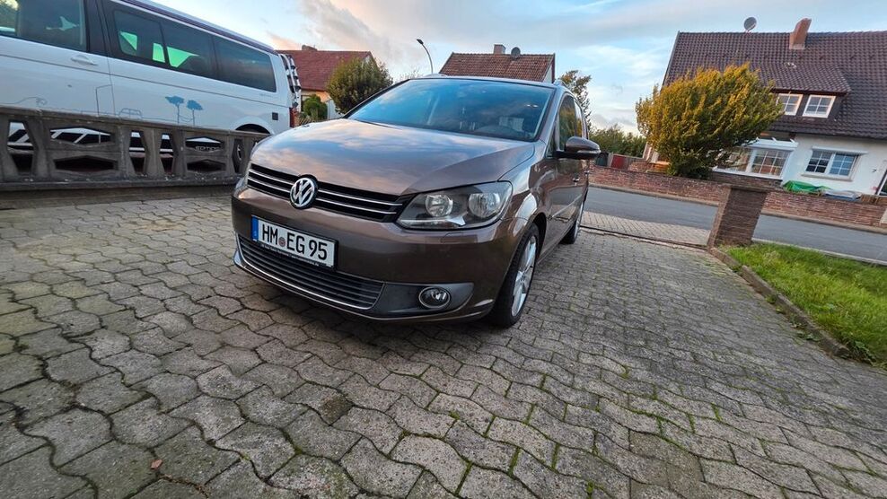 VW Touran 209.000 km 13.850 € Salzhemmendorf 31020