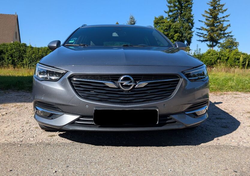 Opel Insignia 104.000 km 12.400 € Sasbach 77880