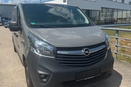 Opel Vivaro 157.028 km 9.590 &euro; Burgau 89331