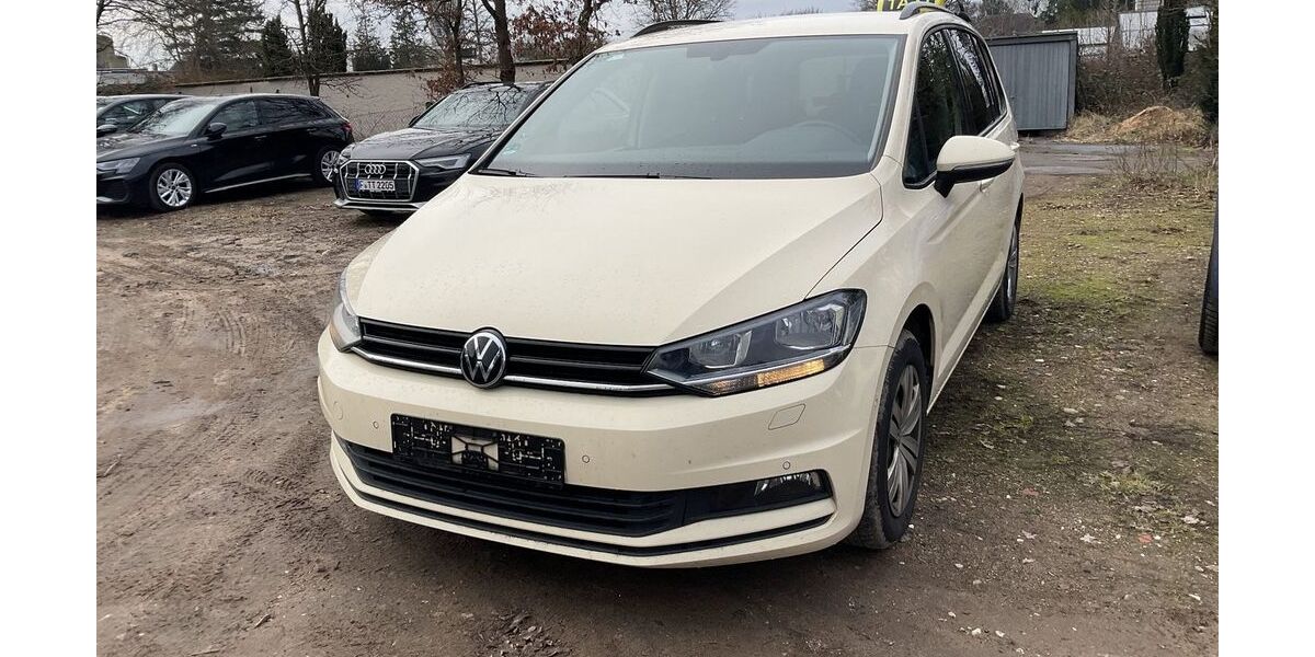 VW Touran 162.000 km 20.990 &euro; Brandenburg 14770
