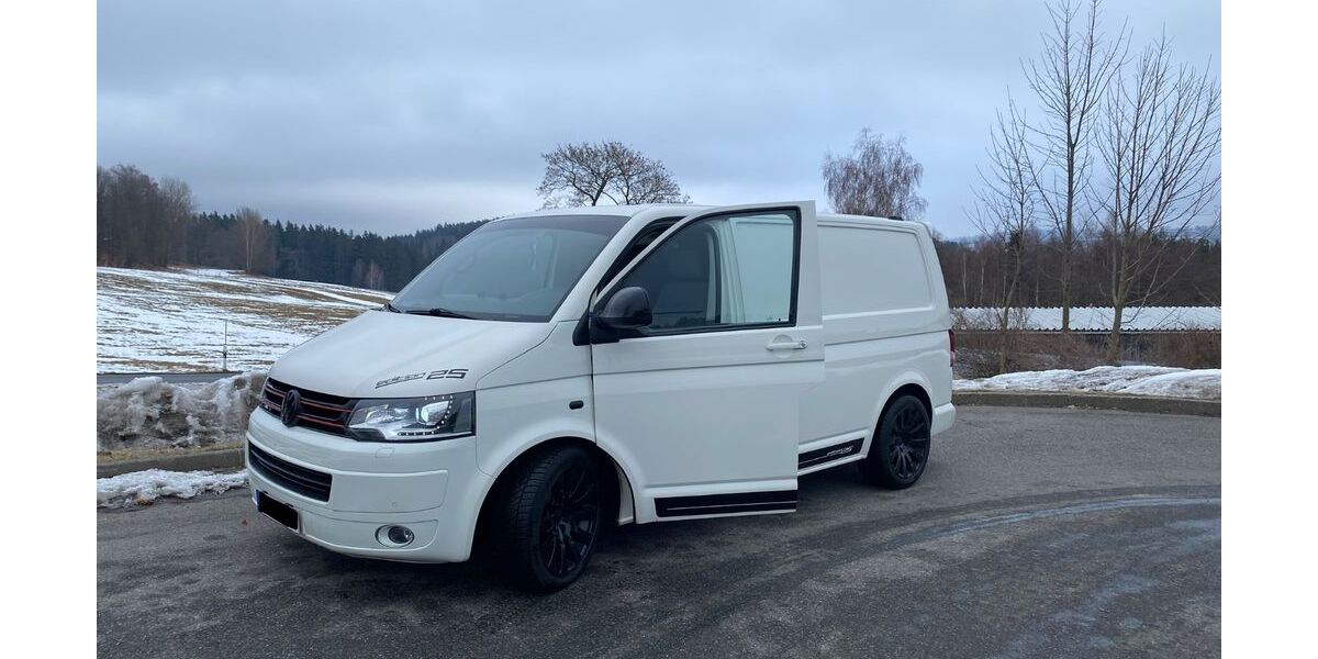 VW T5 Transporter 304.000 km 6.300 &euro; Ehrenfriedersdorf 09427