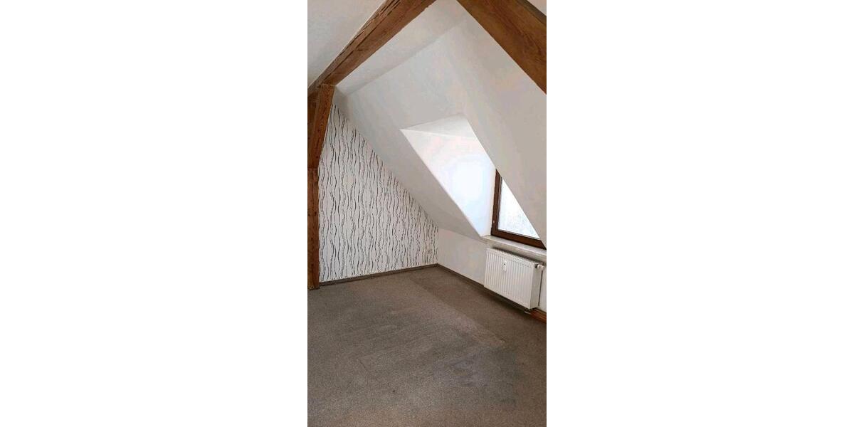 Dachgeschoßwohnung Naumburg (Saale) - 3 Zimmer, 67 m&sup2;, 105.000&euro; | Angebot:24847662