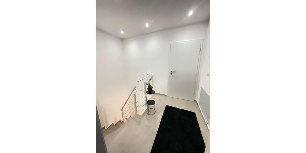 Doppelhaushälfte Kirchardt - 4.5 Zimmer, 130 m&sup2;, 1.650&euro; | Angebot:24715119