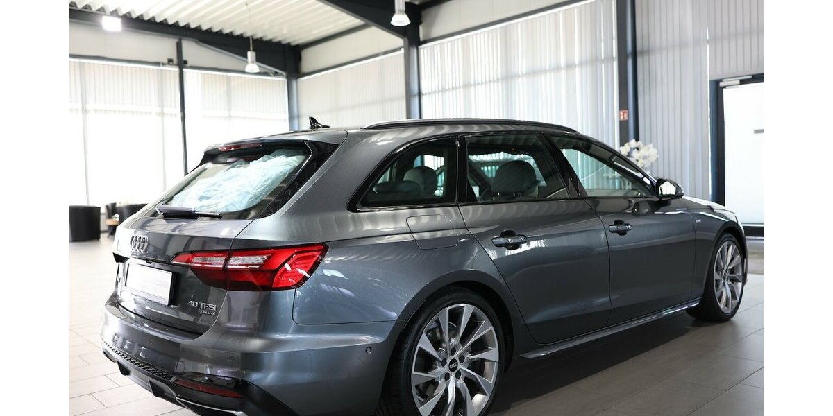 Audi A4 Avant 40 TFSI QUATTRO S-LINE SPORT BLACK TOP 113.000 km 28.444 &euro; Hamm 59077