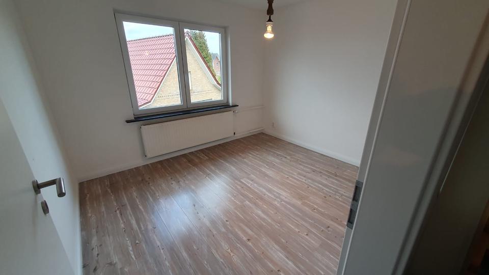 Bungalow Heide - 5 Zimmer, 82 m&sup2;, 1.299&euro; | Angebot:25546955
