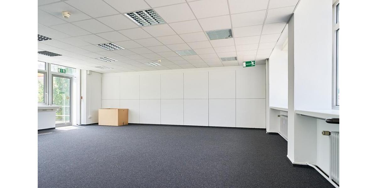 LAGERFLÄCHE MIT BÜRO | RENOVIERT | AB 2 EURM² | SOFORT!* zimmer