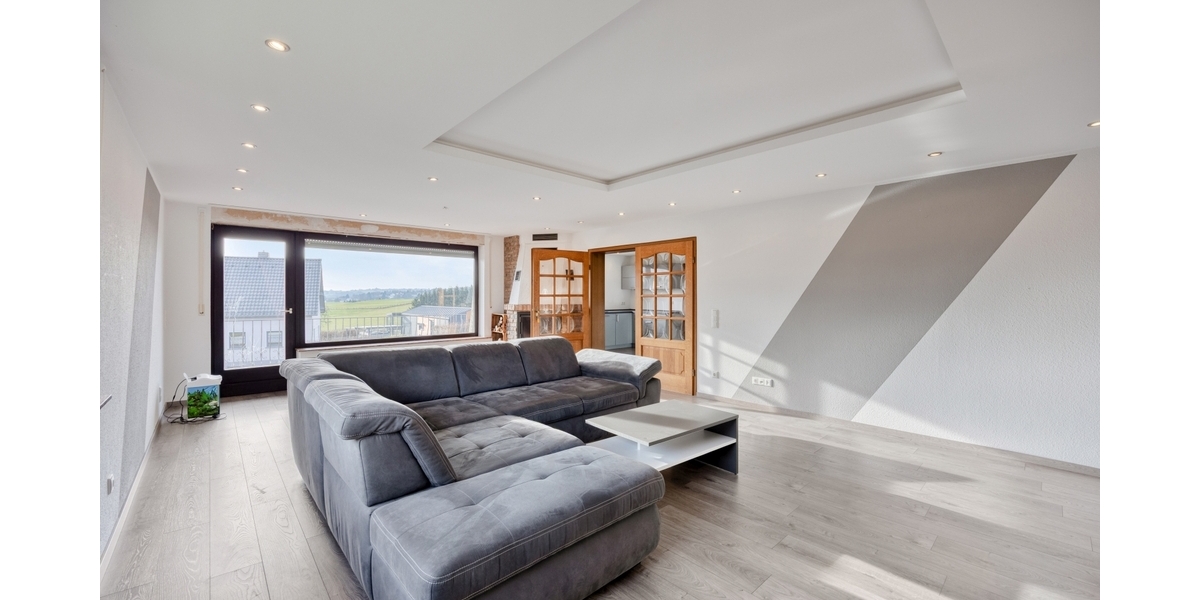 Ländliche Idylle trifft Komfort – Freistehendes Einfamilienhaus mit Einliegerwohnung in Hellenthal - Einfamilienhaus Hellenthal | Angebot:24534923