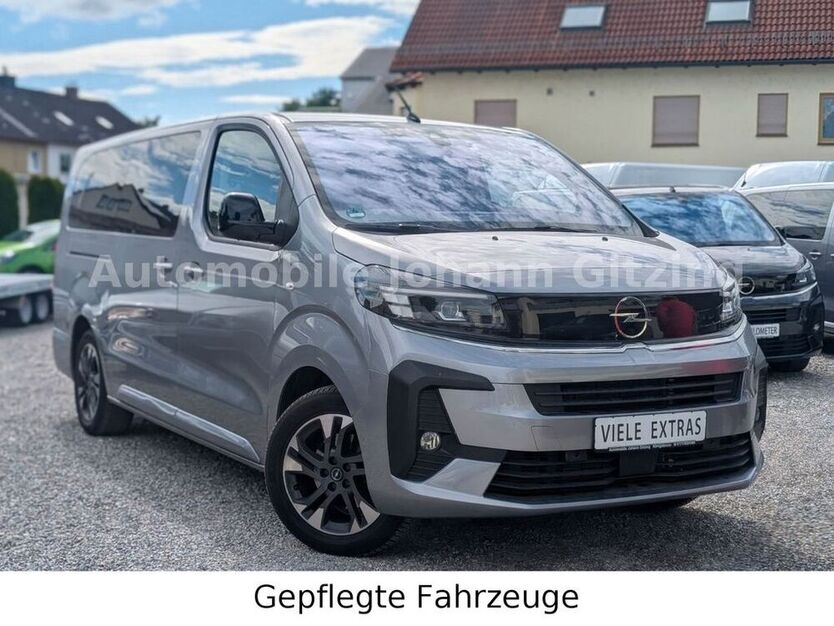 Zafira Life