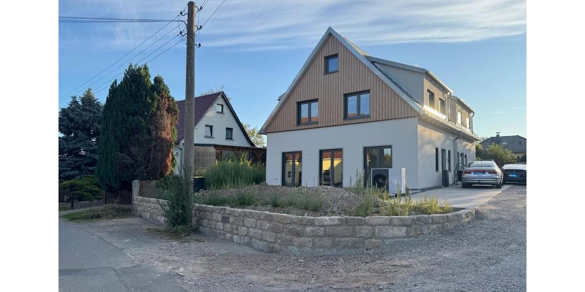 Doppelhaushälfte Klipphausen - 4 Zimmer, 148 m&sup2;, 2.150&euro; | Angebot:26495419