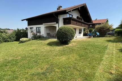 Haus Traunreut Arleting - 6 Zimmer, 208 m&sup2;, 745.000&euro; | Angebot:26950287
