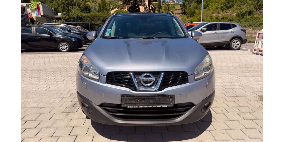 Nissan Qashqai 119.000 km 7.499 &euro; Stuttgart 70376
