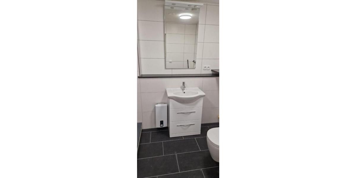 Etagenwohnung Ludwigshafen am Rhein Parkinsel - 1 Zimmer, 58 m&sup2;, 48.000&euro; | Angebot:25102614