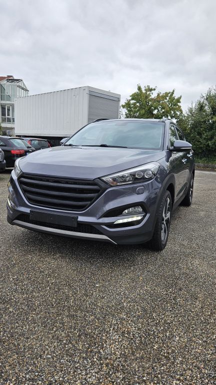 Hyundai TUCSON 126.914 km 15.500 € Freiberg am Neckar 71691