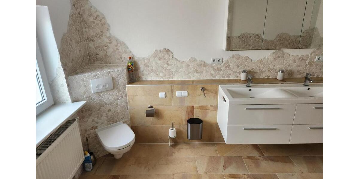 Einfamilienhaus Hundsangen - 6 Zimmer, 200 m&sup2;, 1.400&euro; | Angebot:24751486