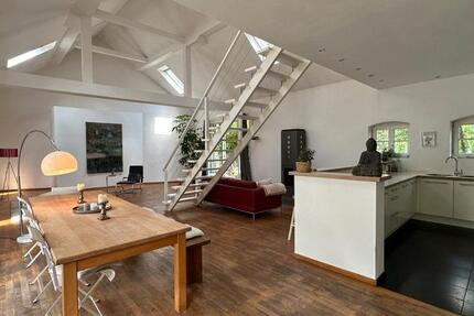 Haus Ruppichteroth - 7 Zimmer, 260 m&sup2;, 560.000&euro; | Angebot:26708480