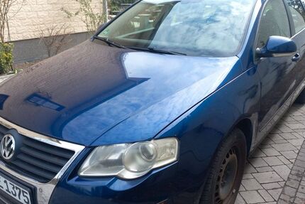 VW Passat 186.500 km 2.200 &euro; Berlin 12683