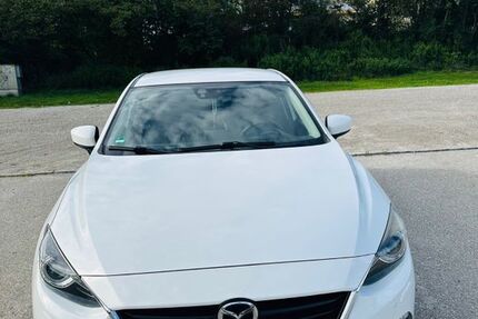 Mazda 3 180.000 km 8.400 &euro; Germering 82110