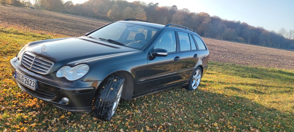Mercedes-Benz 220 399.396 km 2.200 &euro; Groß Wokern 17166
