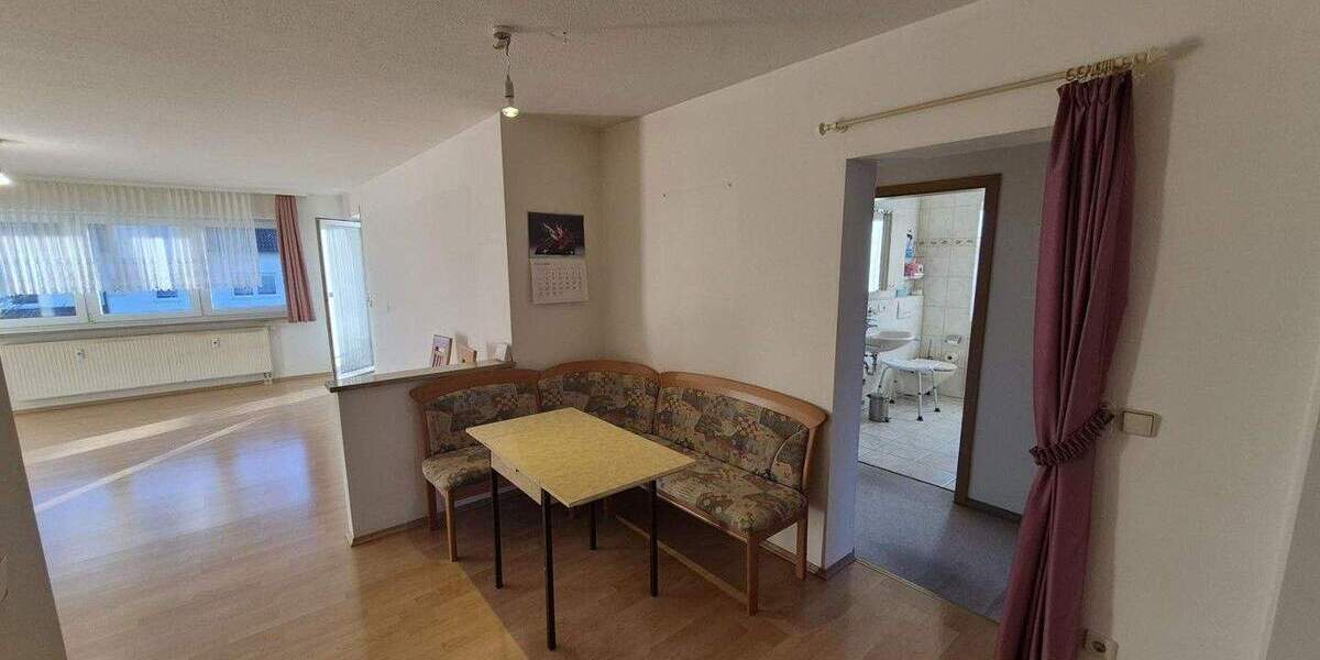 Etagenwohnung Hildburghausen Häselrieth - 3 Zimmer, 87 m&sup2;, 163.000&euro; | Angebot:25821369