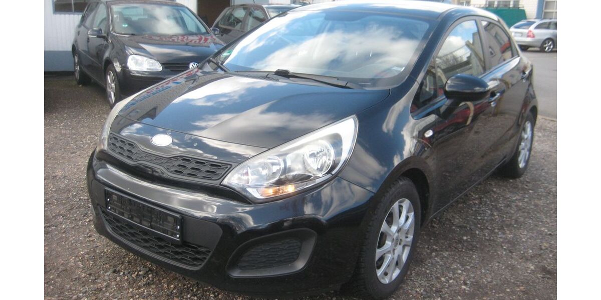 Kia Rio 193.441 km 2.800 &euro; Krefeld 47800