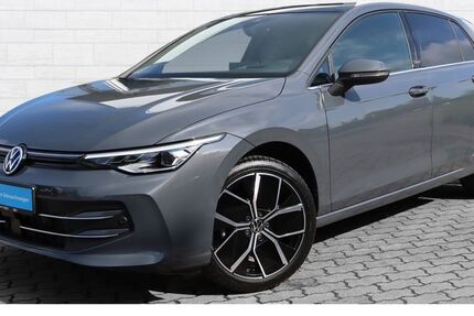 VW Golf 9.000 km 38.689 &euro; Artern 06556