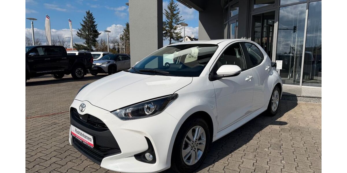 Toyota Yaris 12.675 km 18.499 &euro; Königsbrunn / Augsburg 86343